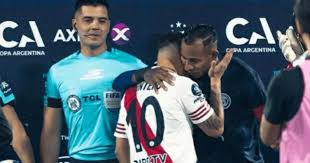 El mensaje de Sebastián Villa a Juanfer Quintero que sorprendió en River: "Pronto..."